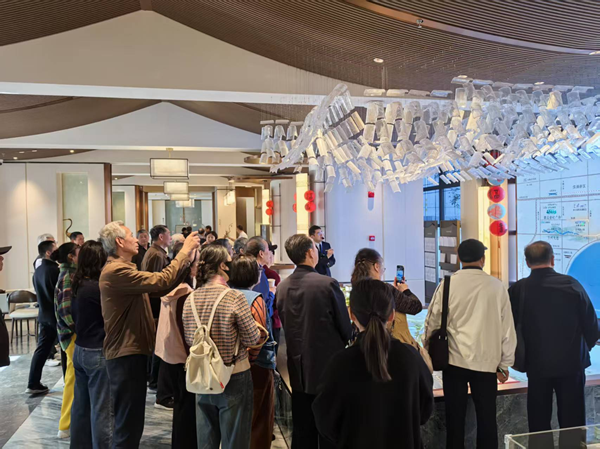 康养+旅游，，，，，，，激活墟落振兴新引擎